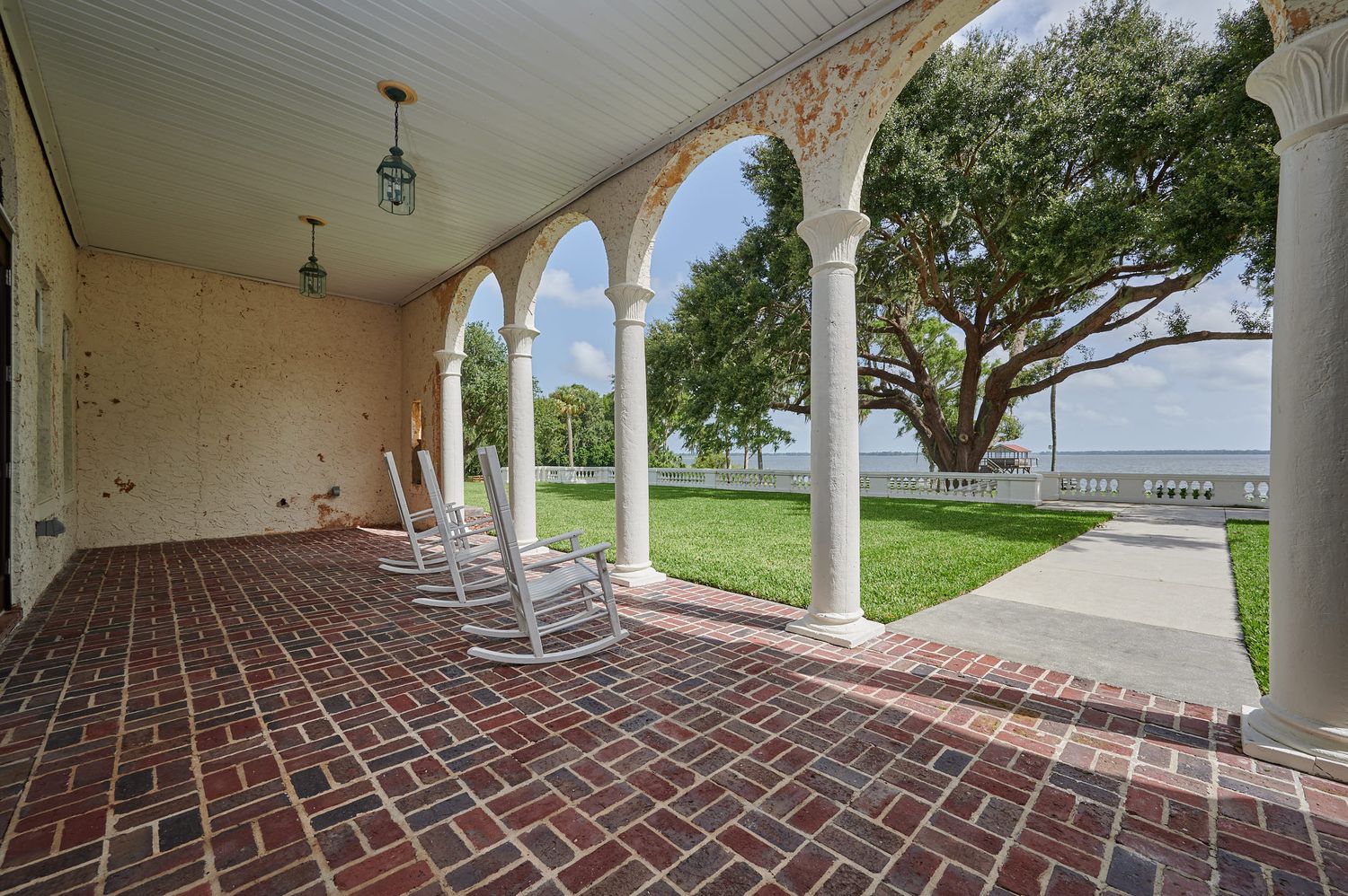 3111 Masterpiece Rd, Lake Wales, FL 33898